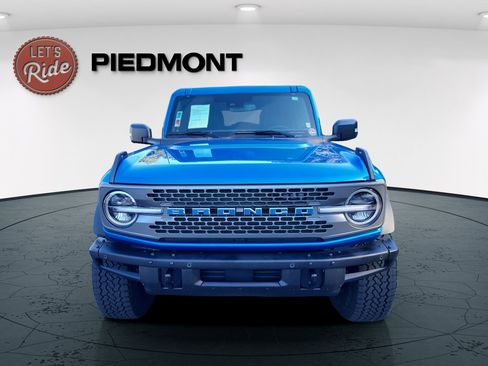 Used 2025 Ford Bronco Badlands AWD/4WD image 2