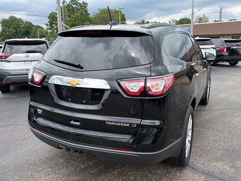 Used 2016 Chevrolet Traverse LT w/ Style and Technology Package FWD image 6