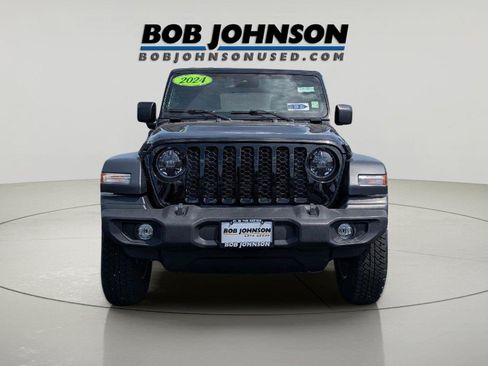 Used 2024 Jeep Wrangler Sport AWD/4WD image 2