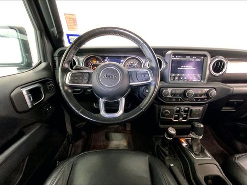 Used 2021 Jeep Wrangler Unlimited Sahara AWD/4WD image 14