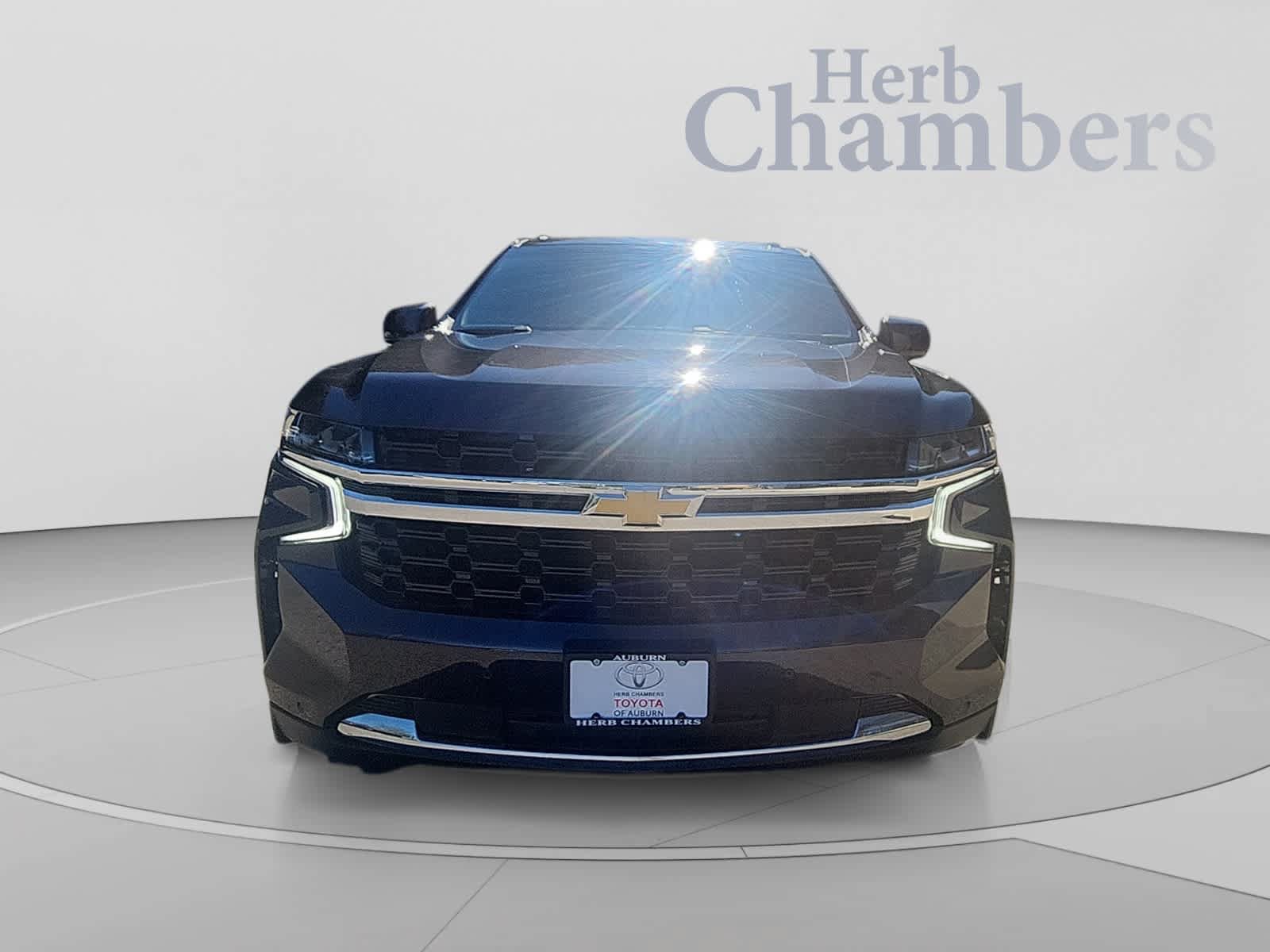 Used 2023 Chevrolet Tahoe LS AWD/4WD image 2