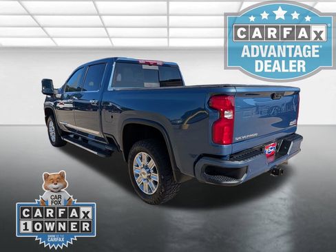Used 2024 Chevrolet Silverado 2500 High Country w/ High Country Premium Package AWD/4WD image 2