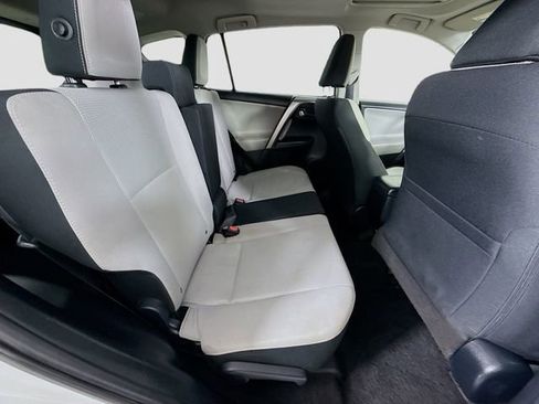 Used 2018 Toyota RAV4 XLE image 25