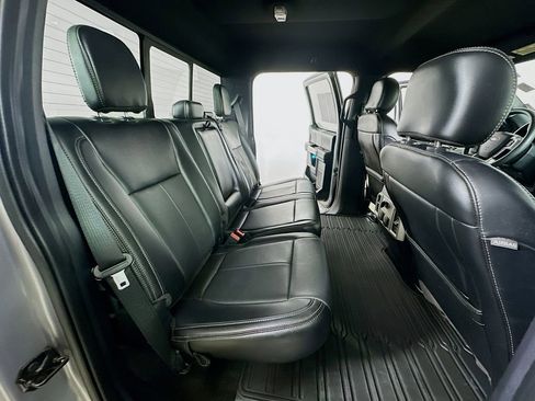 Used 2020 Ford F150 Lariat RWD image 10