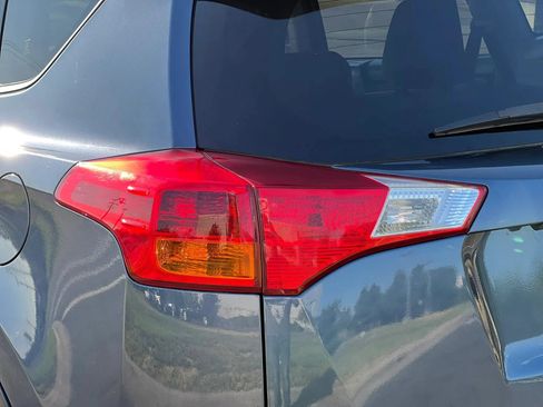 Used 2014 Toyota RAV4 LE AWD/4WD image 11