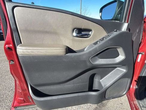 Used 2022 Nissan Frontier SV image 15