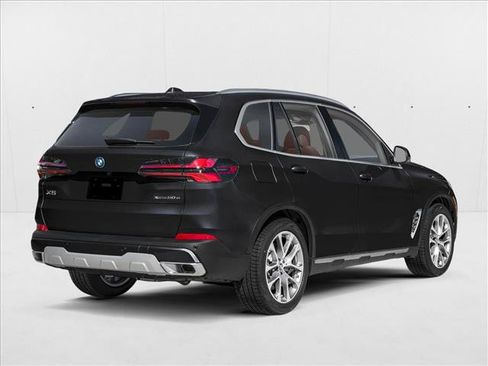 Used 2026 BMW X5 xDrive50e w/ M Sport Package AWD/4WD image 2