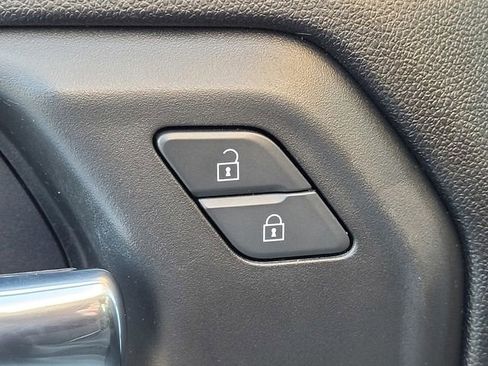 Used 2022 Chevrolet Silverado 1500 Custom w/ Rally Edition image 32