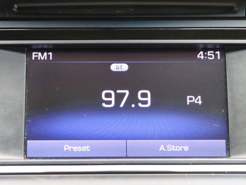 Used 2016 Hyundai Tucson Sport image 32