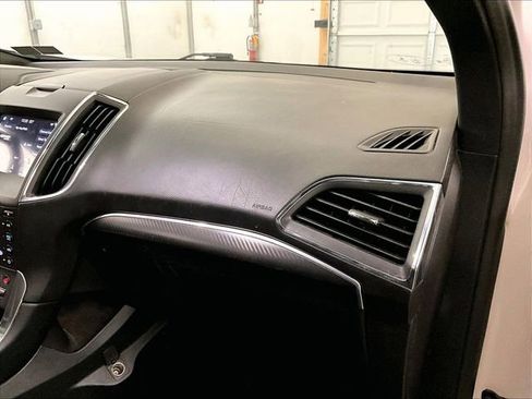 Used 2019 Ford Edge ST w/ Equipment Group 401A AWD/4WD image 15
