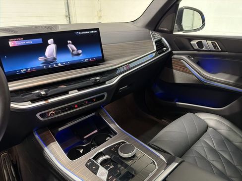 Used 2024 BMW X5 xDrive40i w/ M Sport Package AWD/4WD image 15