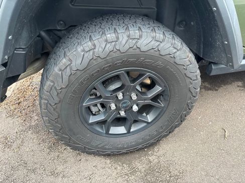 Used 2024 Jeep Wrangler Unlimited AWD/4WD image 5