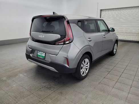 Used 2023 Kia Soul LX image 9