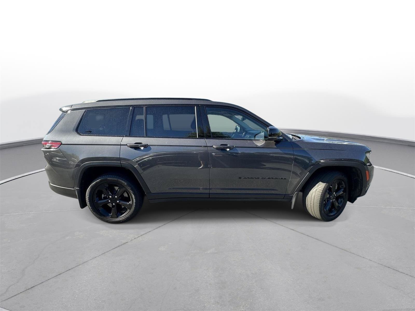 Used 2023 Jeep Grand Cherokee L Limited w/ Luxury Tech Group II RWD image 5