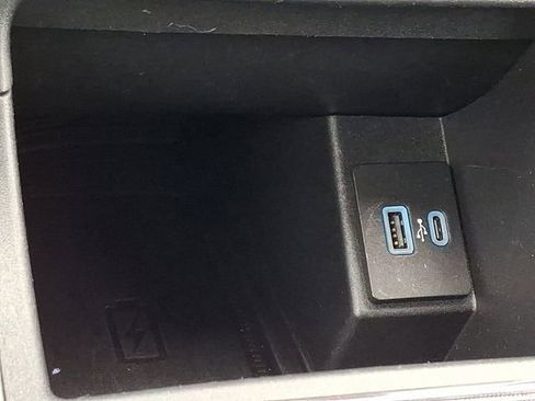 Used 2022 Ford Edge SEL w/ Convenience Package image 24