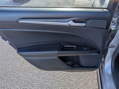 Used 2020 Ford Fusion Titanium image 28