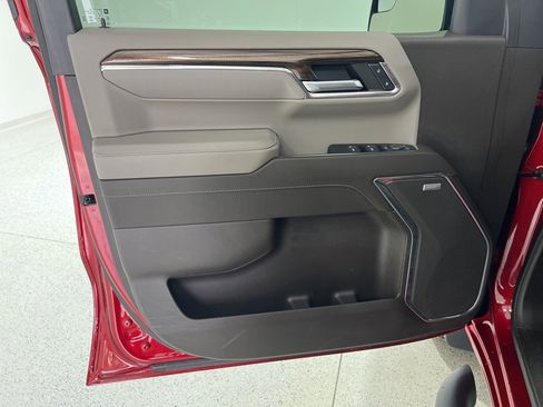 Used 2024 Chevrolet Silverado 1500 LT Trail Boss w/ Convenience Package II image 20