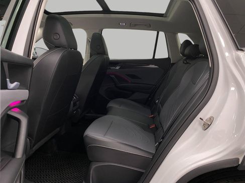 Certified 2026 Volkswagen Tiguan SE AWD/4WD image 25