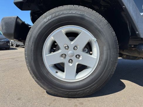 Used 2012 Jeep Wrangler Sport w/ Connectivity Group image 13