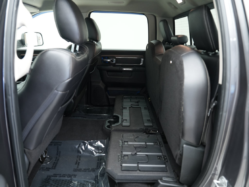 Used 2018 RAM 1500 Laramie w/ Convenience Group AWD/4WD image 28