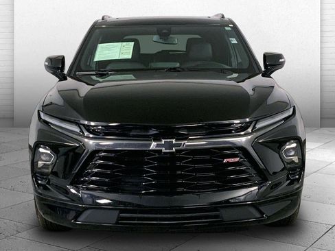 Used 2025 Chevrolet Blazer RS w/ Enhanced Convenience Package AWD/4WD image 2