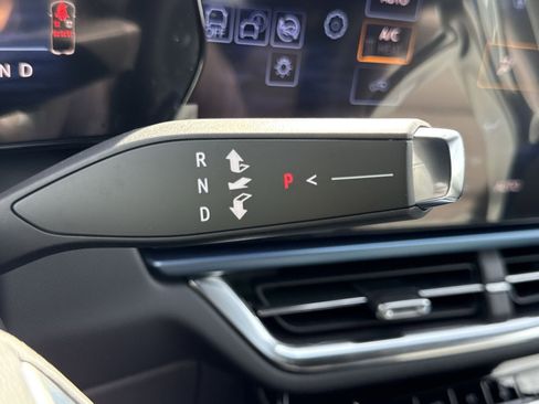 New 2026 Chevrolet Equinox EV LT image 22