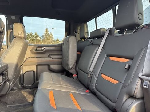 Used 2022 GMC Sierra 1500 AT4 w/ AT4 Premium Package image 12
