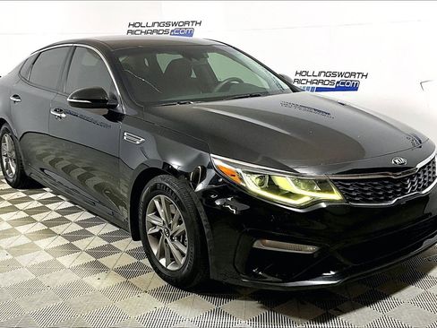 Used 2019 Kia Optima LX image 3