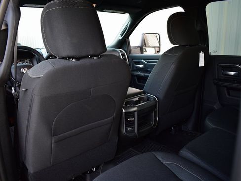 New 2026 RAM 2500 Big Horn AWD/4WD image 27