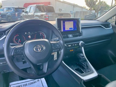 Used 2023 Toyota RAV4 LE image 12
