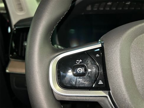 New 2026 Volvo XC90 B6 Core w/ Protection Package Premier image 13