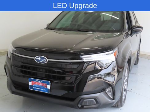 Used 2026 Subaru Forester Touring AWD/4WD image 8