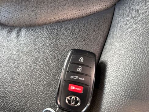 Used 2025 Toyota Grand Highlander XLE image 22