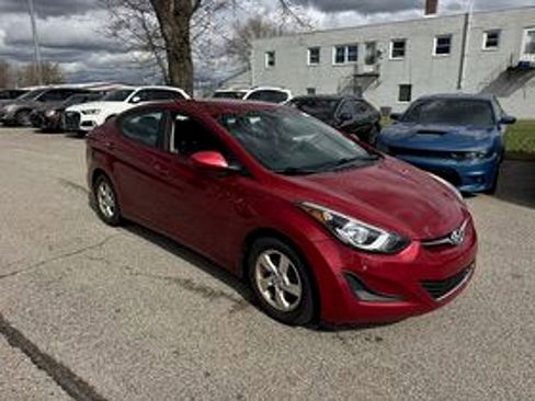 Used 2014 Hyundai Elantra SE FWD image 3
