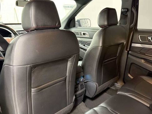 Used 2017 Ford Explorer Sport w/ Equipment Group 401A AWD/4WD image 26