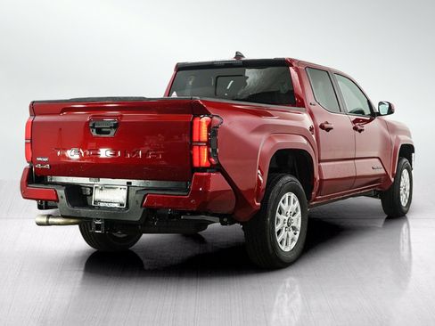 Used 2025 Toyota Tacoma SR5 w/ SR5 Upgrade Package AWD/4WD image 5