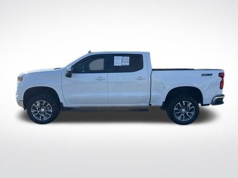 Used 2025 Chevrolet Silverado 1500 LT AWD/4WD image 2
