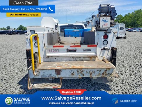 Used 2016 Ford F550 2WD Regular Cab Super Duty image 8
