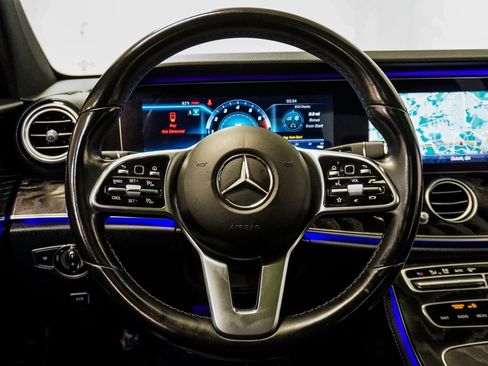 Used 2020 Mercedes-Benz E 350 4MATIC Sedan image 27