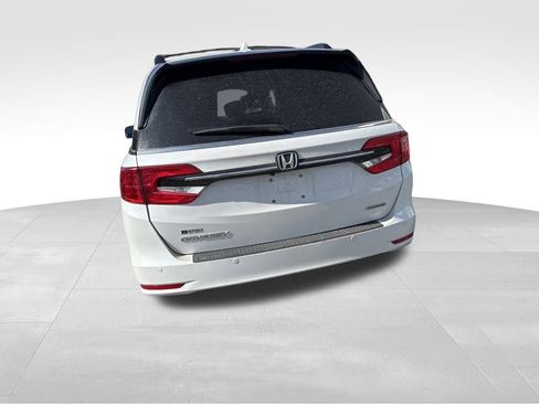 Used 2024 Honda Odyssey Touring image 18
