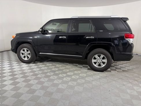 Used 2013 Toyota 4Runner SR5 w/ Convenience Pkg AWD/4WD image 4