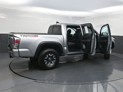 Used 2023 Toyota Tacoma TRD Off-Road w/ Technology Package AWD/4WD image 38