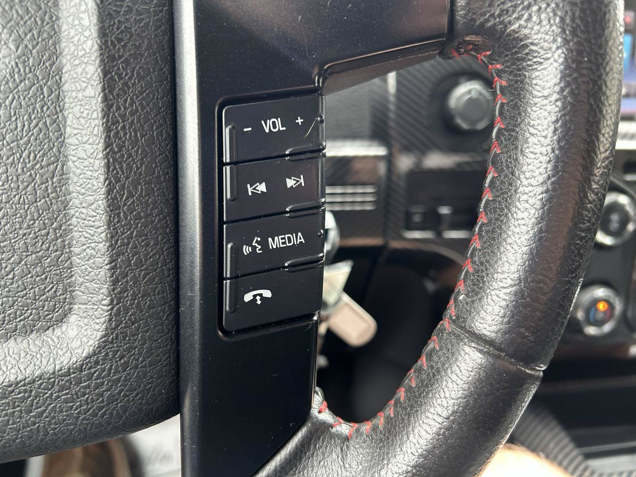 Used 2013 Ford F150 Lariat w/ Mid Equipment Group AWD/4WD image 18