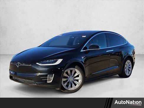 Used 2018 Tesla Model X 75D image 1
