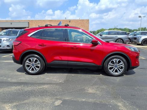 Used 2022 Ford Escape SEL image 8