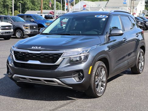 Used 2023 Kia Seltos S FWD image 12