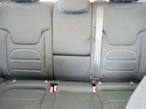 Used 2022 Jeep Renegade Latitude w/ Convenience Group image 13