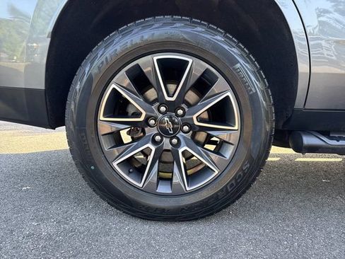 Used 2021 Chevrolet Tahoe Z71 w/ Z71 Signature Package AWD/4WD image 19