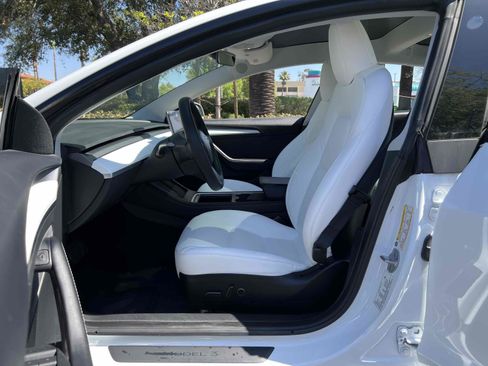 Used 2023 Tesla Model 3 Standard Range image 27