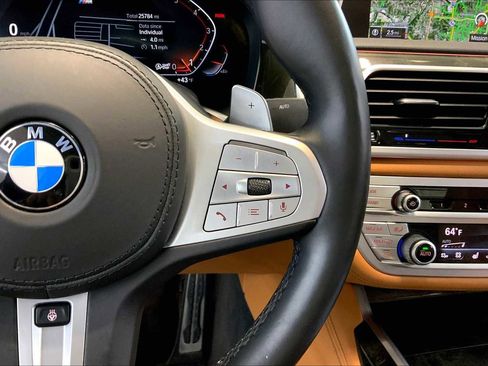Used 2021 BMW 750i xDrive w/ Autobahn Package image 24